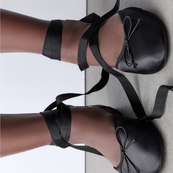 Zara lace up ballet flats with bow - Picture 2 of 5